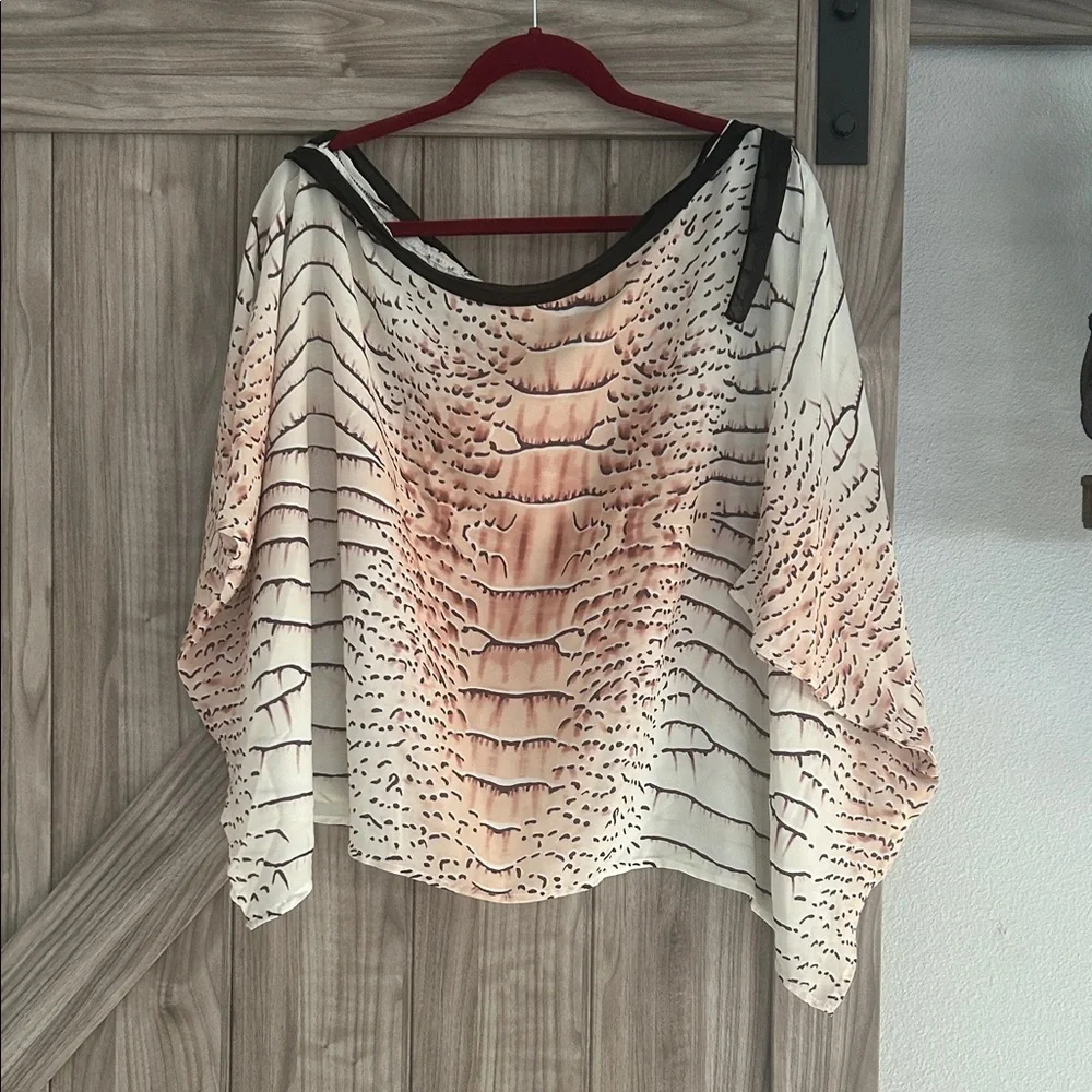 SHEIN flowy cream